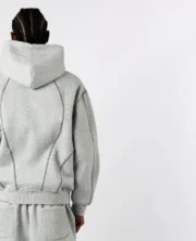 Sweat à capuche zippé à coutures grises